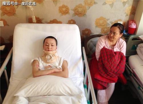 当年给周岩毁容的男孩怎么样了