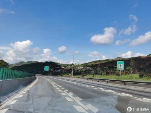 昆明到腾冲坐什么车