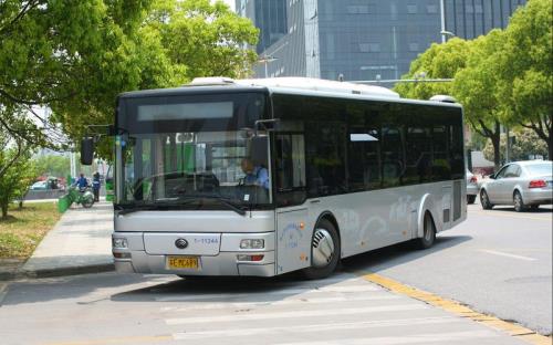 昆山火车站到陆家公交车