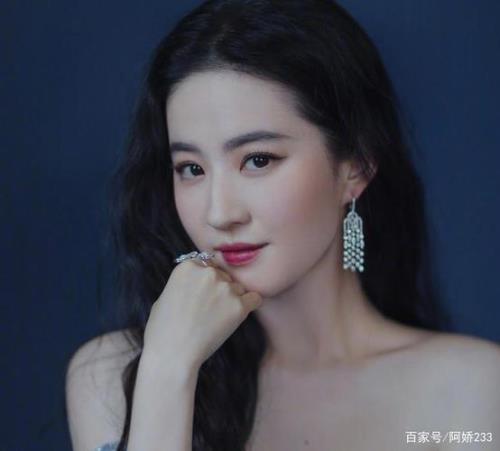 刘亦菲是哪里人