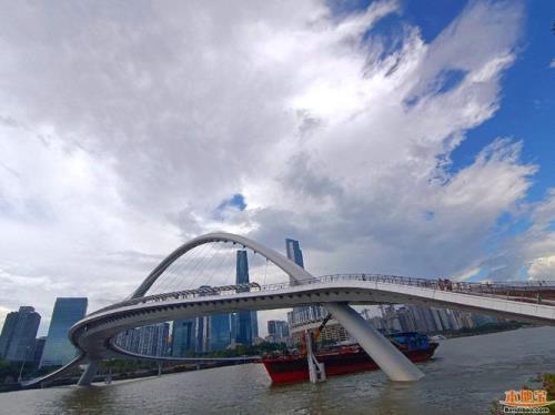 广州靠海吗