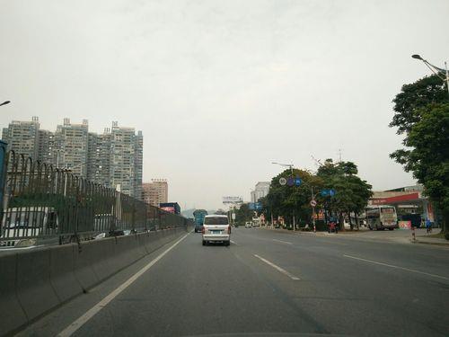 去东莞上沙离霄边远吗