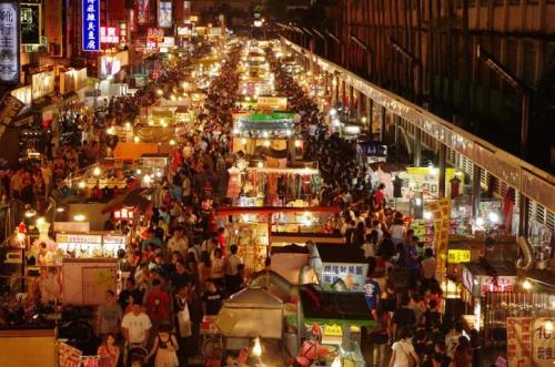 西塔夜市是不是彩电塔夜市