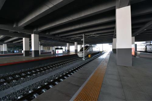K1450车次路过佳木斯吗