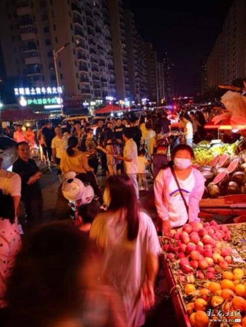 昆明什么地方可以摆地摊