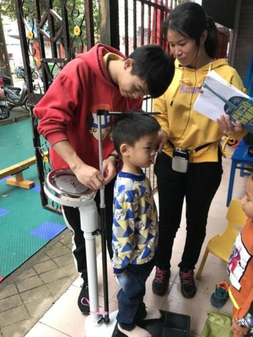 小太阳体重标准