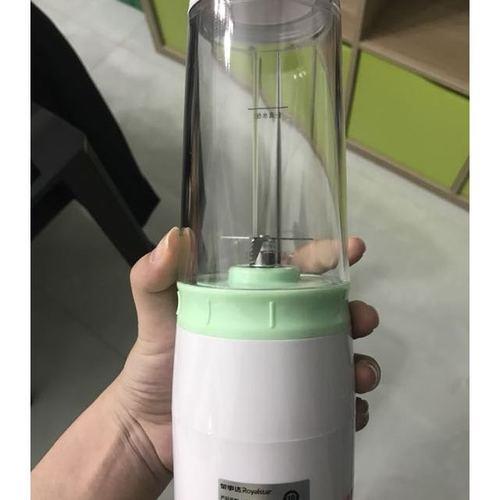 荣事达运动果汁机充电多久