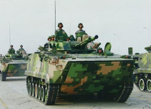 坦克与装甲车有什么差别