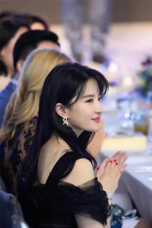 刘亦菲口红色号推荐