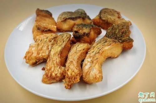 炸鱼块的正确方法和配料