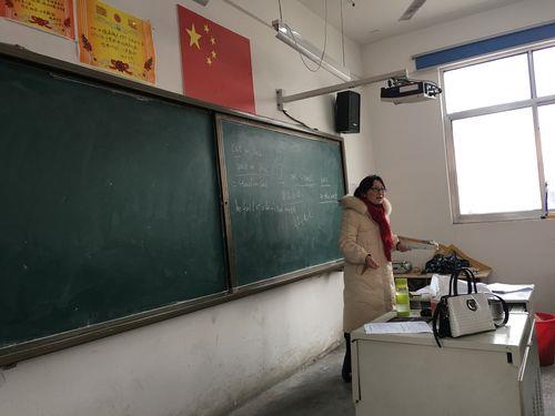 早十点到晚八点半是几个小时