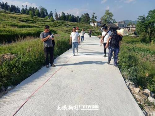 2023年彰德街道成龙村工路硬化有吗