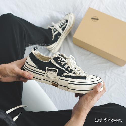 吴建豪xvessel鞋标是贴合的吗