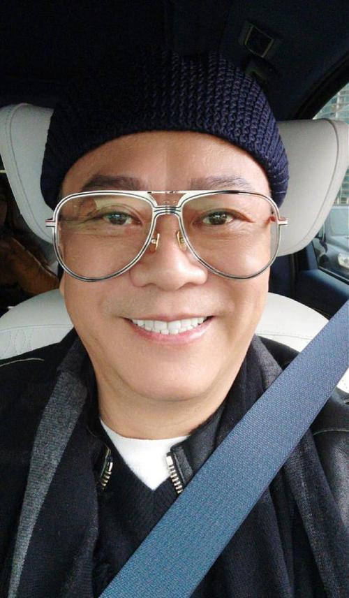 欧阳震华成名史